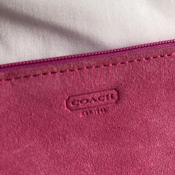 Coach coin purse - Picture 1 of 3